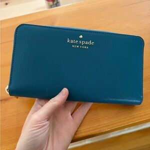 Kate Spade Teal Wallet (see all photos!)
